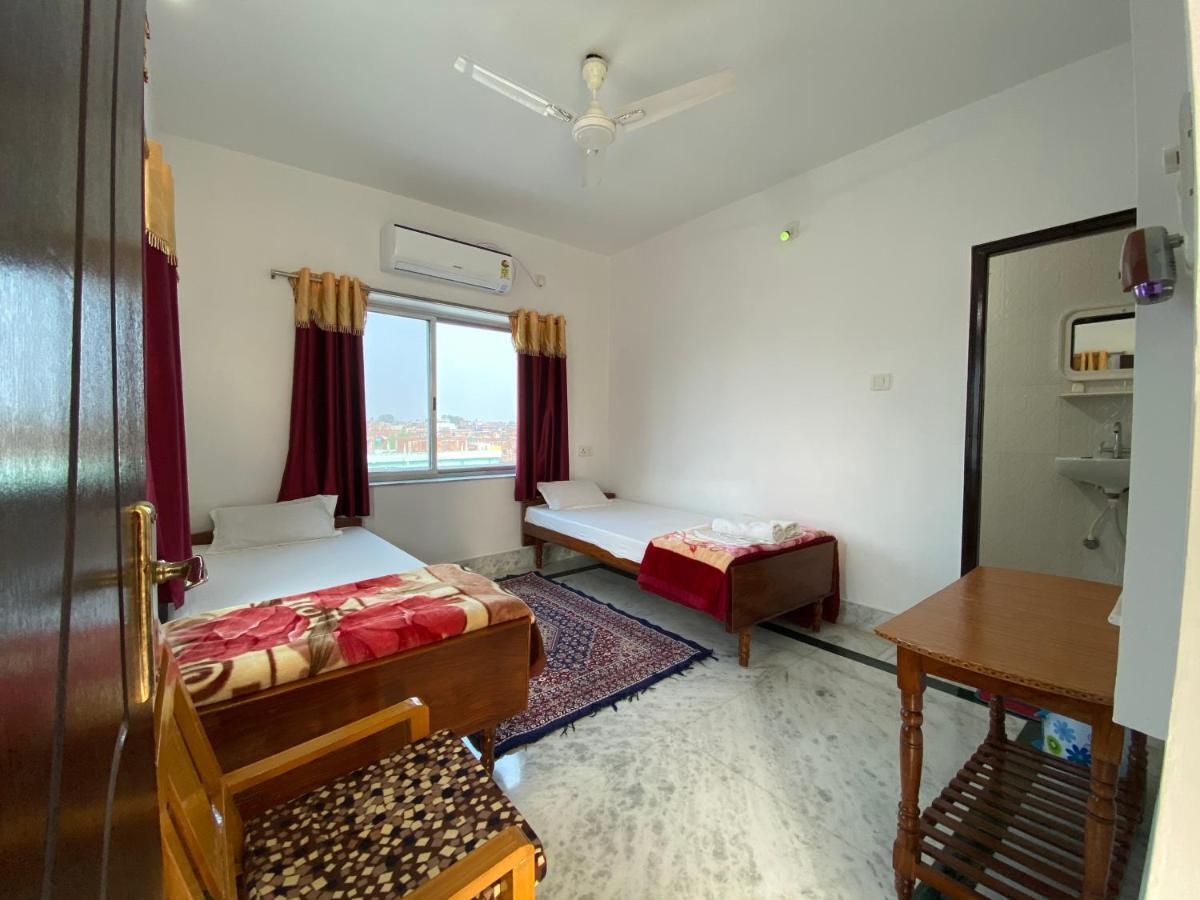 Rahul Guest House Bodhgaya Bagian luar foto