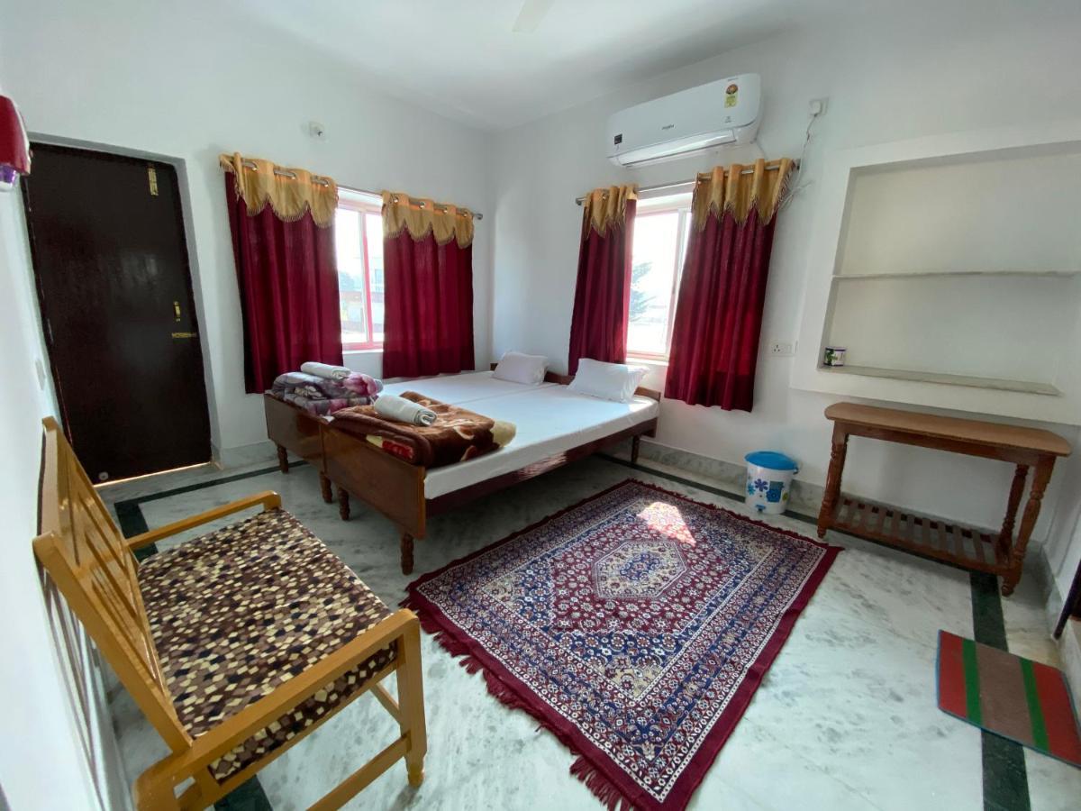 Rahul Guest House Bodhgaya Bagian luar foto