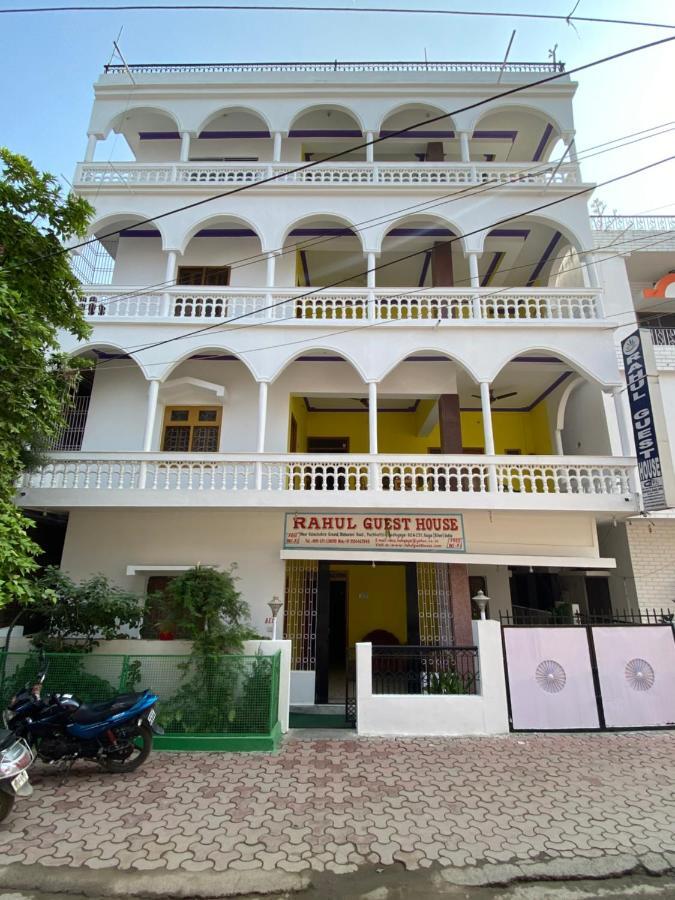 Rahul Guest House Bodhgaya Bagian luar foto